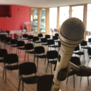Saalblick vom Rednerpult